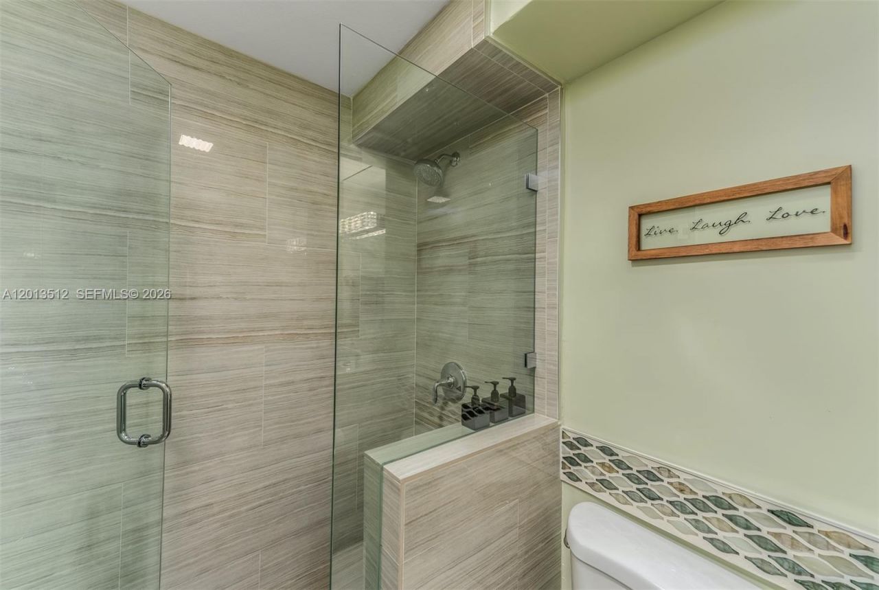 200 178th Dr, Unit 604, Sunny Isles Beach, FL 33160 Photo