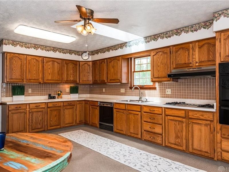 20 W Walnut Street, Phillipsburg, OH 45354 Photo 15