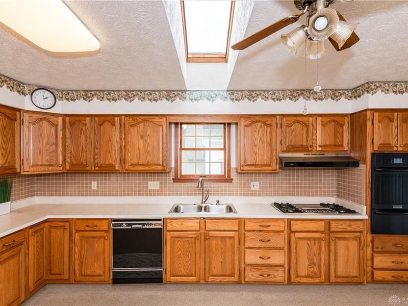 20 W Walnut Street, Phillipsburg, OH 45354 Photo 18