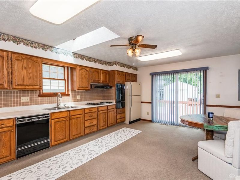 20 W Walnut Street, Phillipsburg, OH 45354 Photo 19