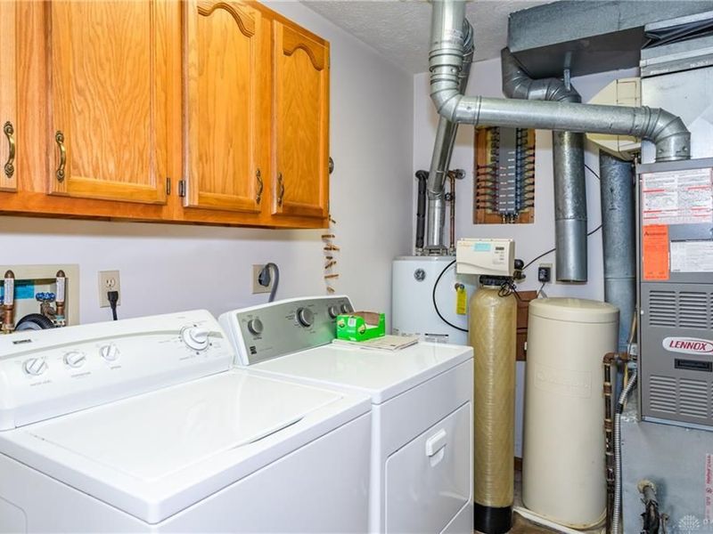 20 W Walnut Street, Phillipsburg, OH 45354 Photo 32