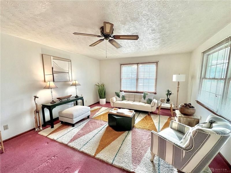 20 W Walnut Street, Phillipsburg, OH 45354 Photo 4