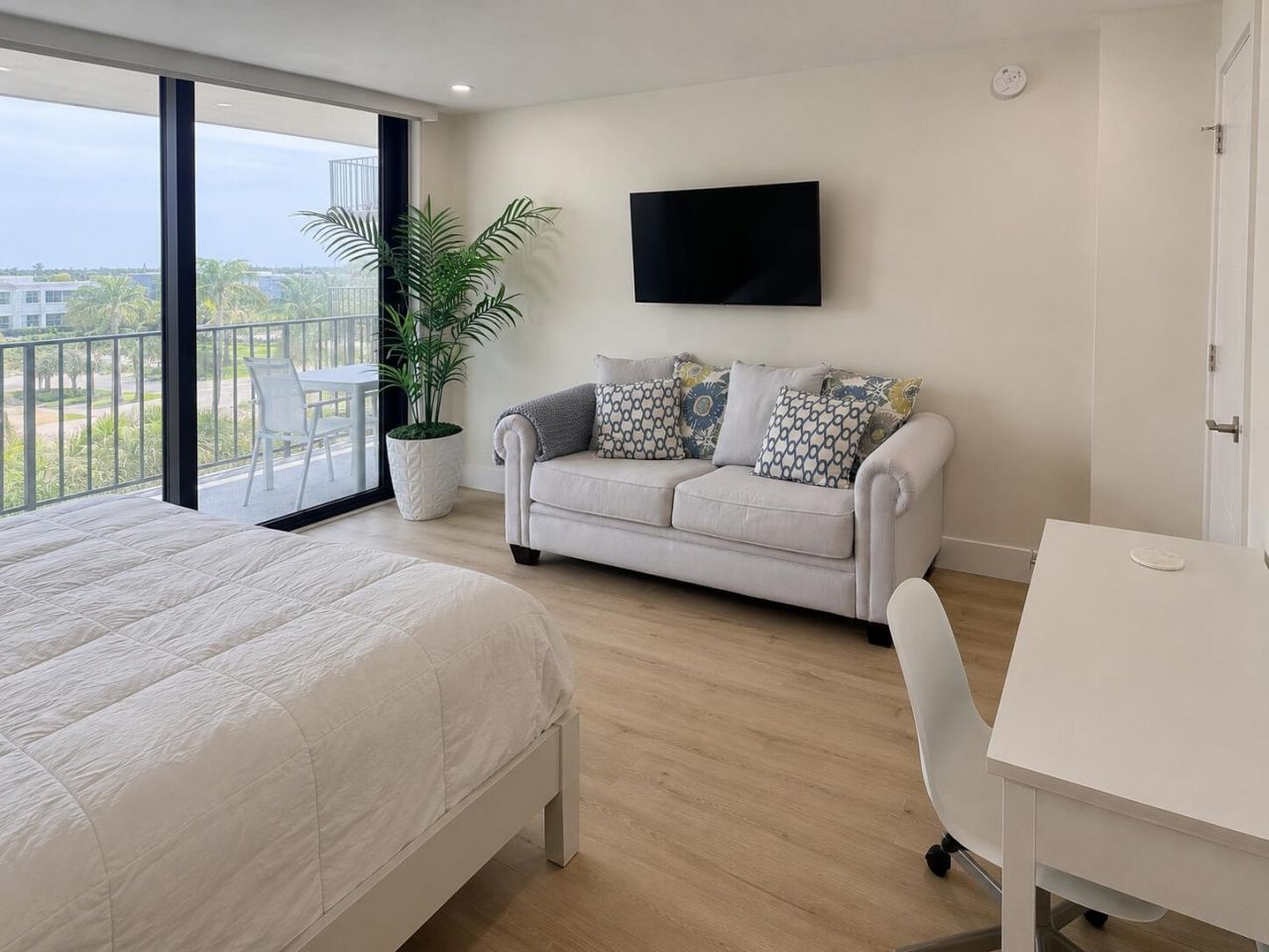 3460 S Ocean Boulevard, Unit 4150, Palm Beach, FL 33480 Photo