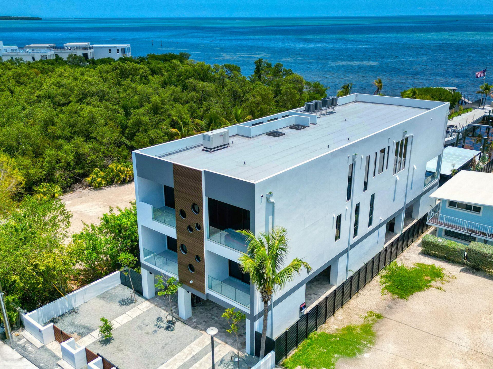16 Seaside Avenue, Key Largo, FL 33037 Photo
