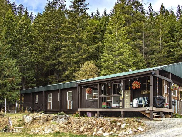 1464 Hulett Hill Dr , Sandpoint, ID 83864