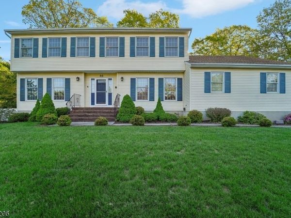 86 Timberline Dr, Wayne, NJ 07470
