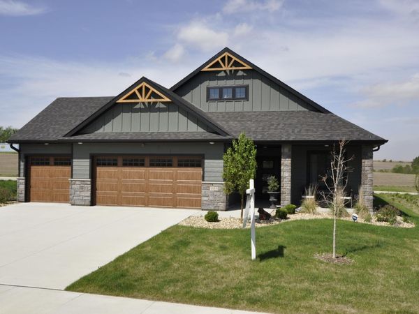 1383 Falstone Alcove NE, Byron, MN 55920