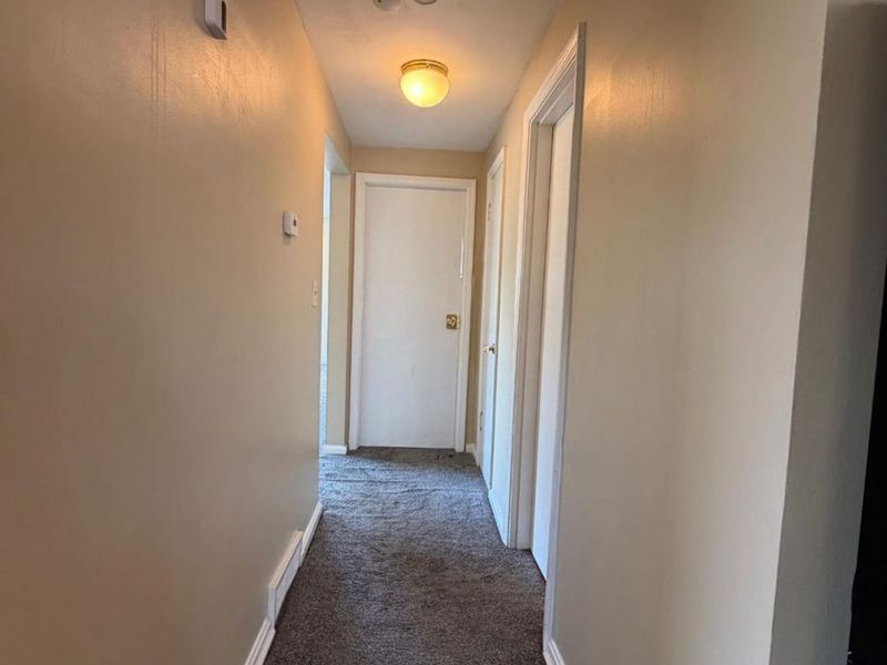 5843 Monfort Hills Avenue, Cincinnati, OH 45239 Photo 7