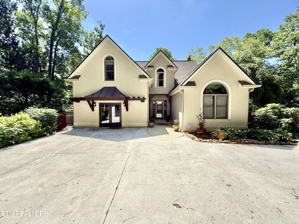 309 E Bullrun Valley Drive, Heiskell, TN 37754