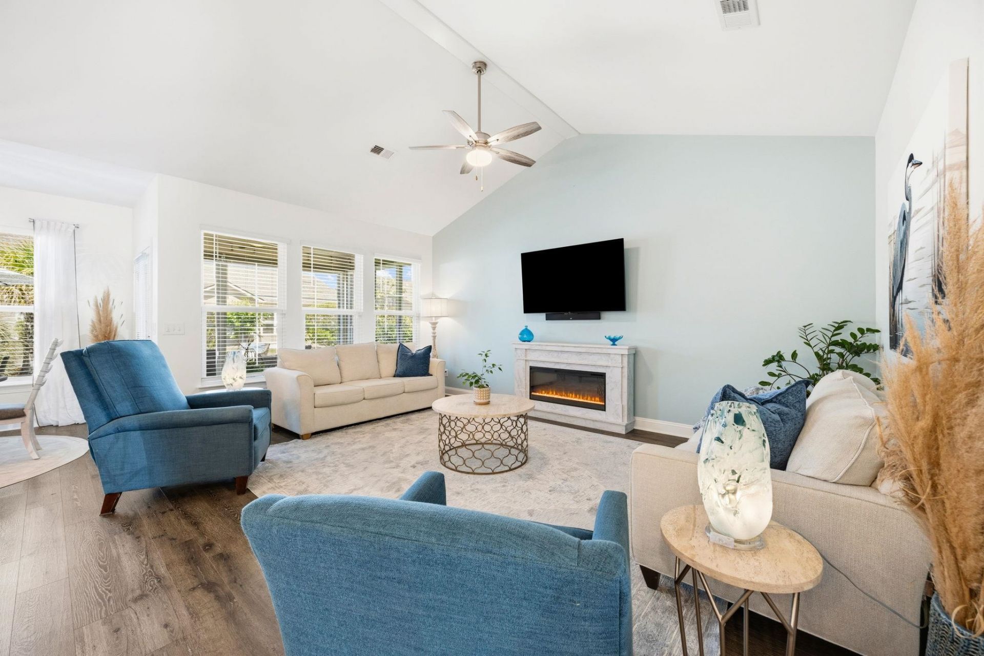 1822 Parish Way  Photo 6