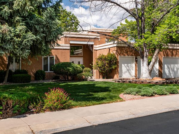 9509 Tanoan Drive NE, Albuquerque, NM 87111