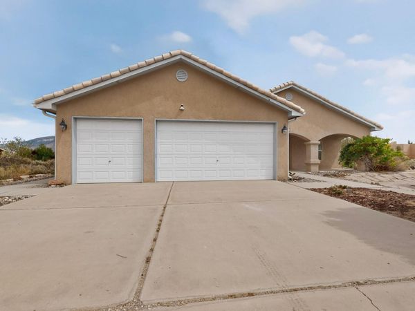 600 Rio Hondo Road NE, Rio Rancho, NM 87144