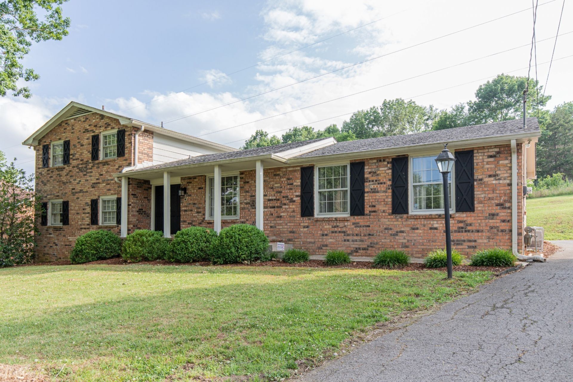 2935 Walnut Crest Dr , Antioch, TN 37013 Main Photo