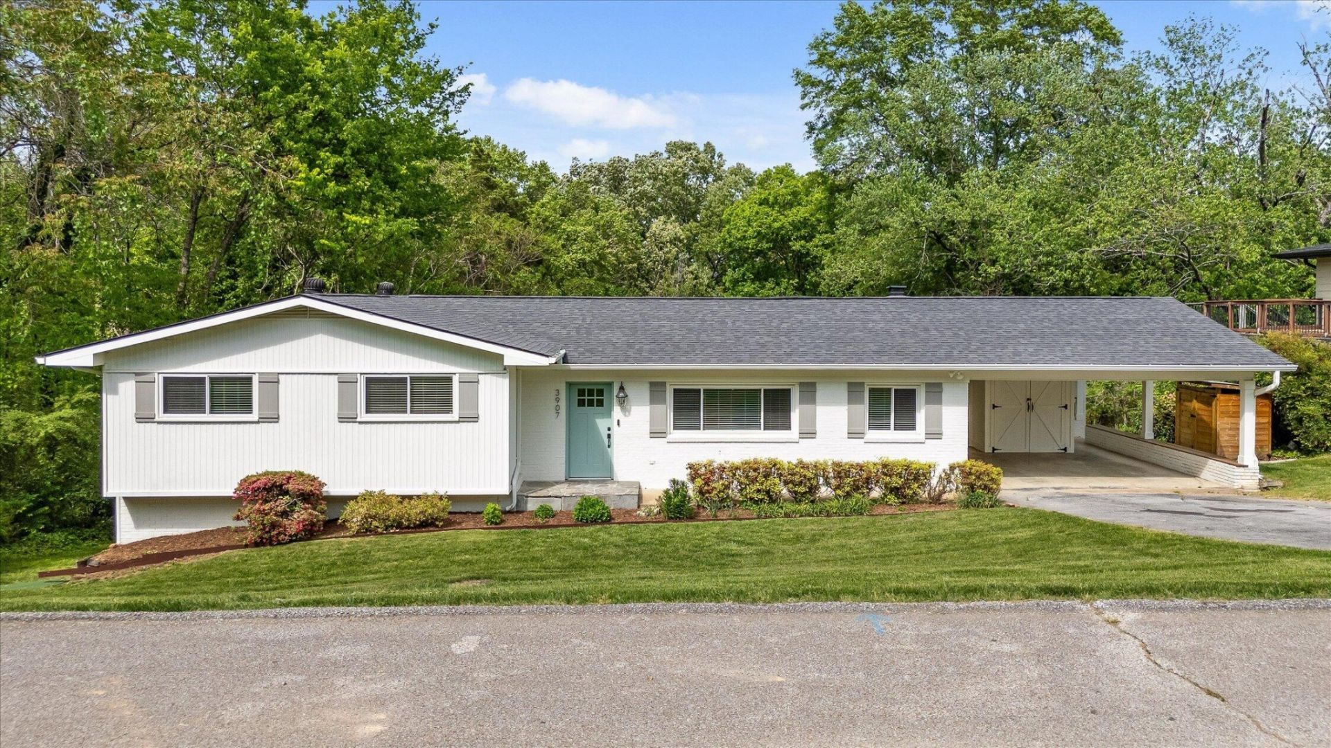 3907 Lake Haven Circle , Chattanooga, TN 37416 Main Photo