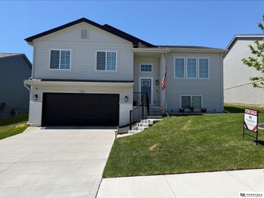 7902 N 113th Avenue , Omaha, NE 68142