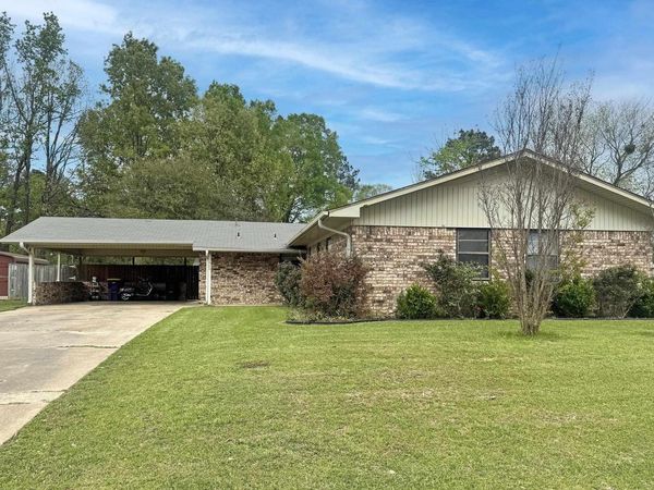 1550 Leona Drive, Ashdown, AR 71822
