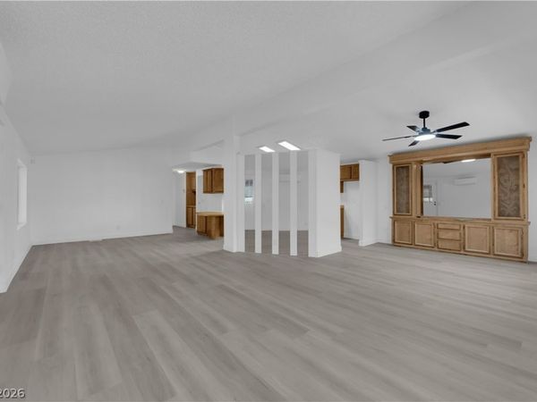 5568 Aldama Road, Las Vegas, NV 89122