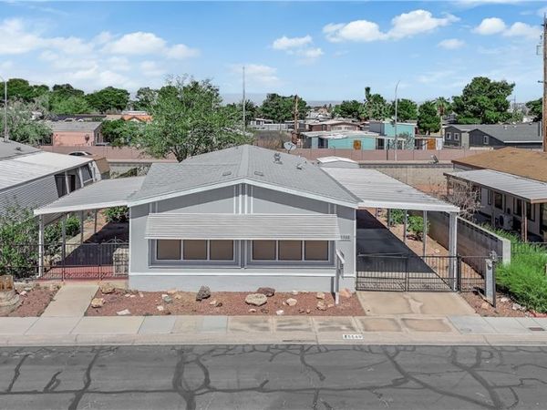 5568 Aldama Road , Las Vegas, NV 89122
