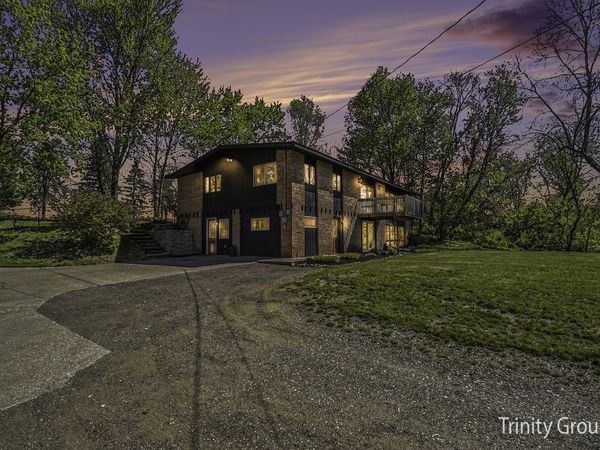 1281 Quincy Street SW, Grandville, MI 49418