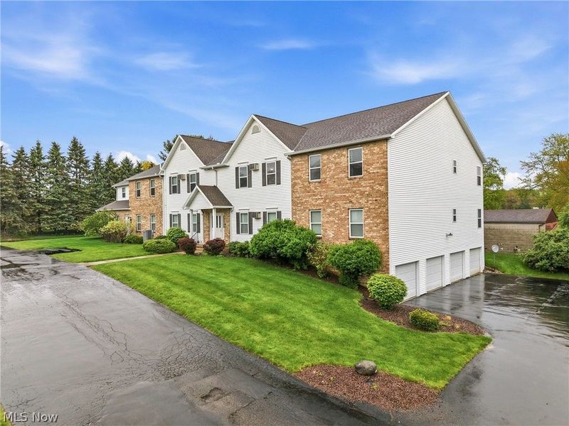 3635 Indian Run Drive, Unit 6, Canfield, OH 44406 Photo 3