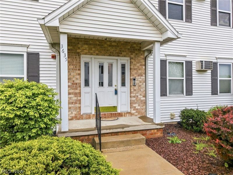 3635 Indian Run Drive, Unit 6, Canfield, OH 44406 Photo 4