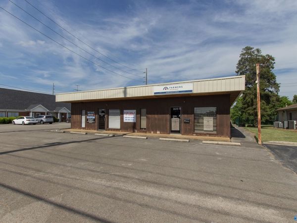 3609 South Memorial Parkway, Huntsville, AL 35801