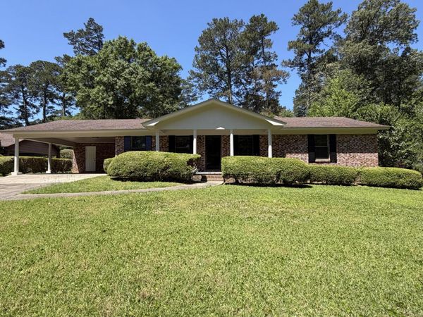 3824 Harvard Ave., Laurel, MS 39440