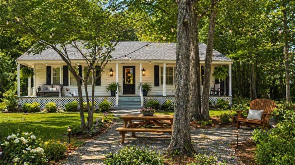 1075 County Road 229 , Social Circle, GA 30025 Main Photo