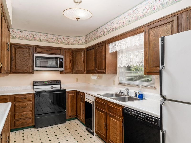 9635 Brookside Drive, Pickerington, OH 43147 Photo 8