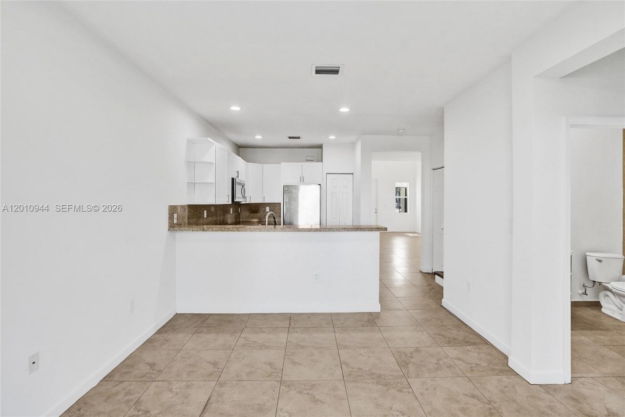 7441 NW 114th Ct, Unit 11412, Doral, FL 33178 Photo