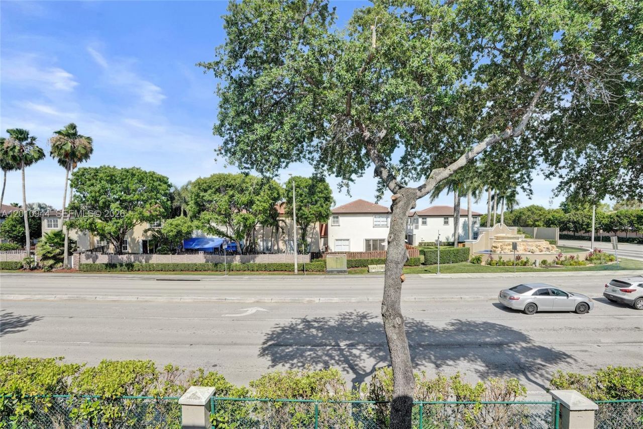 7441 NW 114th Ct, Unit 11412, Doral, FL 33178 Photo