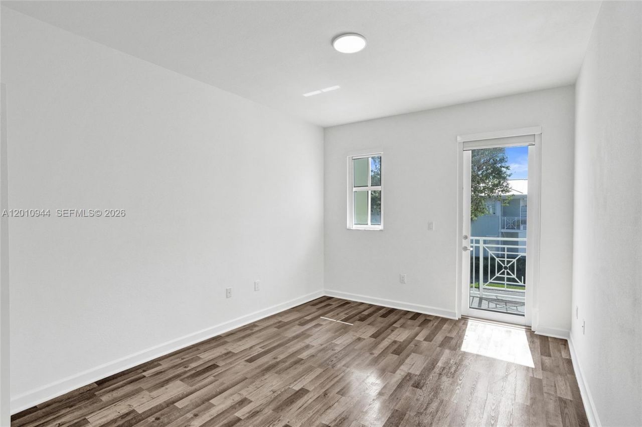 7441 NW 114th Ct, Unit 11412, Doral, FL 33178 Photo