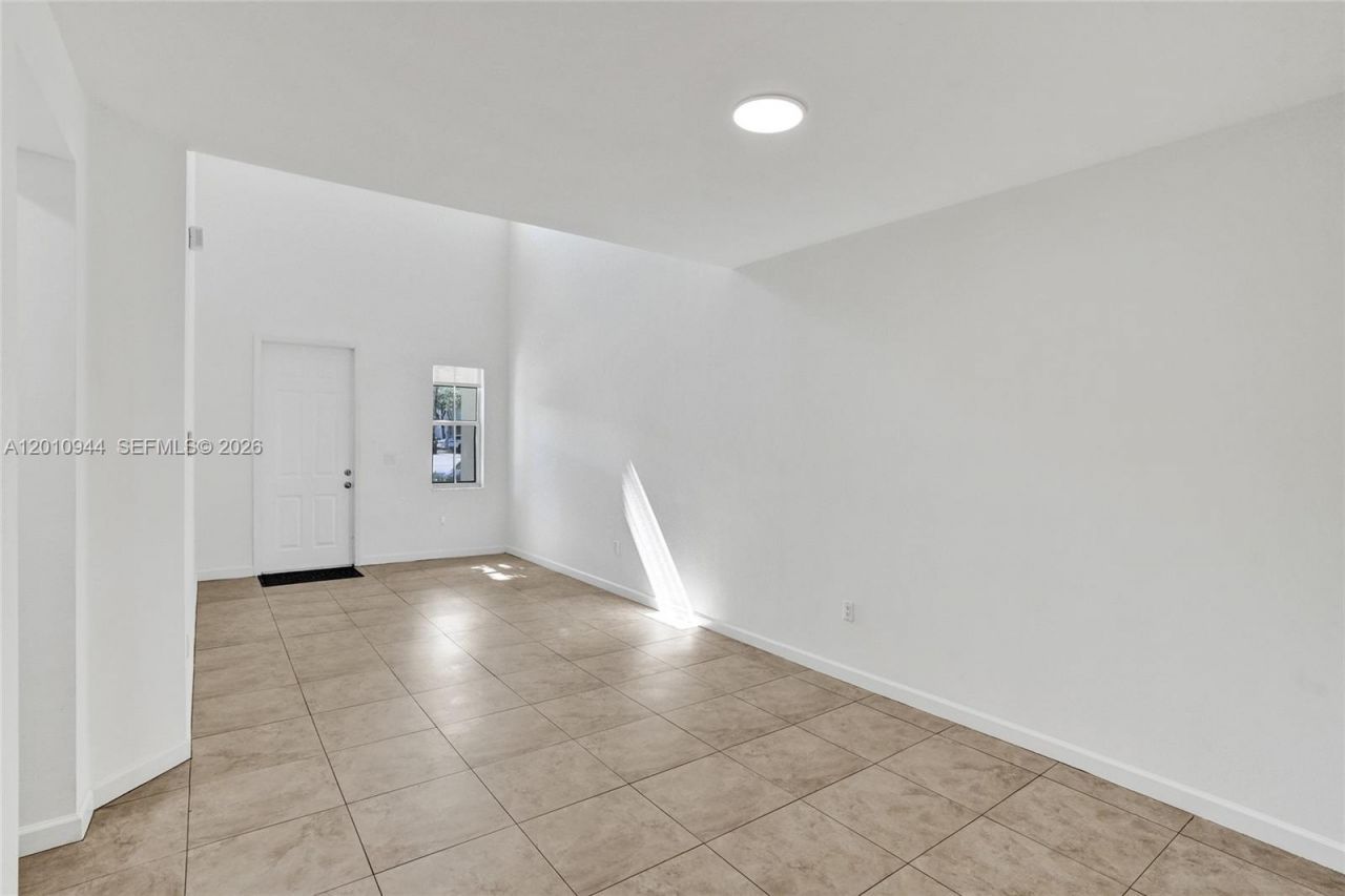 7441 NW 114th Ct, Unit 11412, Doral, FL 33178 Photo