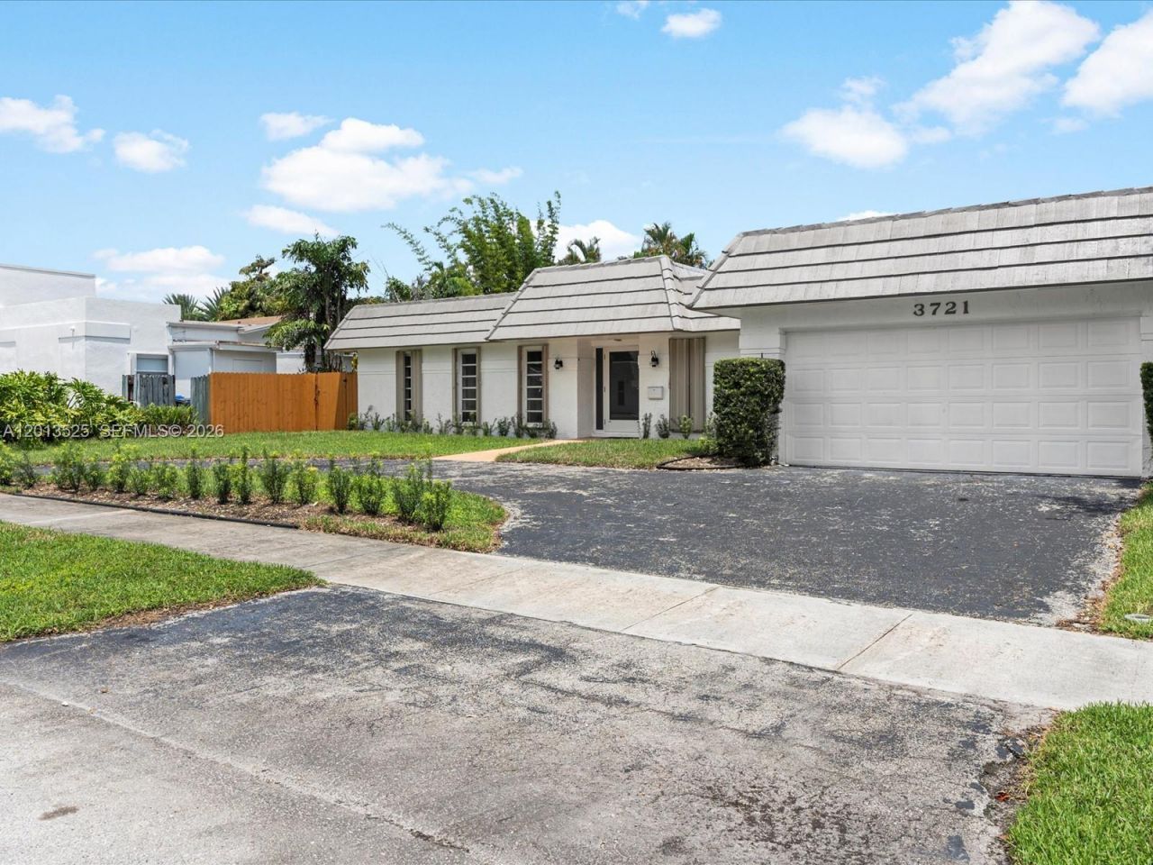 3721 N 55th Ave , Hollywood, FL 33021 Photo