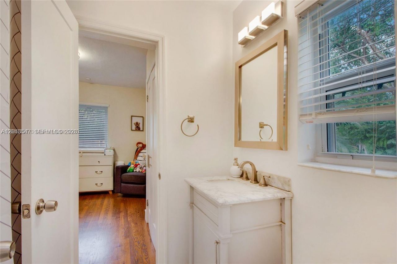 45 NW 93rd St , Unit 45, Miami Shores, FL 33150 Photo