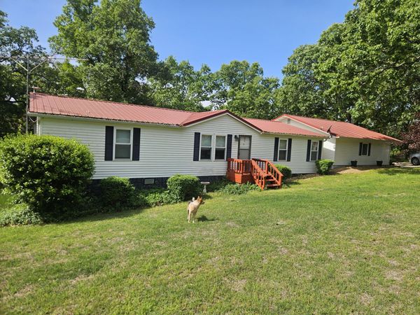 814 County Road 609, Pontiac, MO 65729