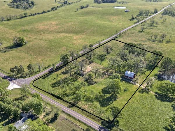 2813 State Route Aa , Willow Springs, MO 65793