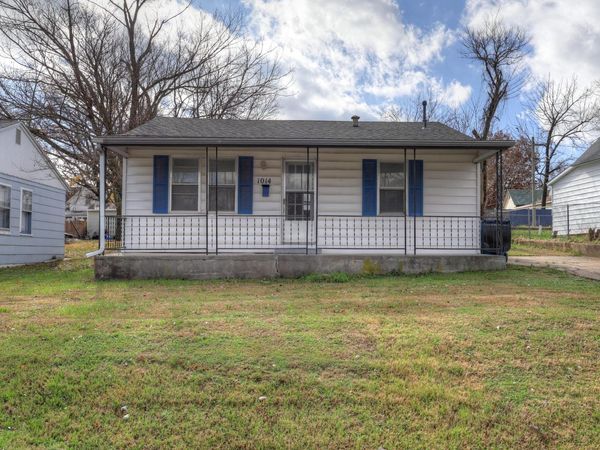 1014 Sycamore , Carthage, MO 64836