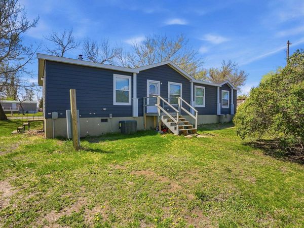 420 WILLIAMS ST, Wall, SD 57790