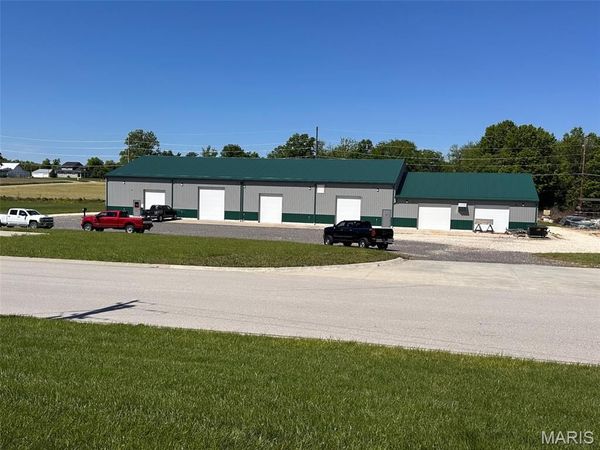 303 Industrial Drive , New Haven, MO 63068