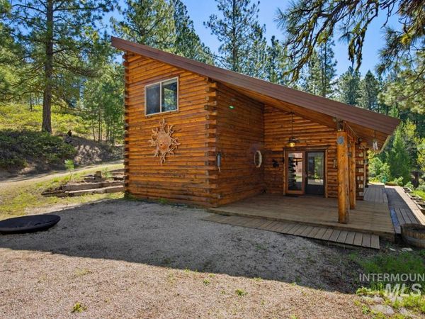 461 Hilltop Road, Cascade, ID 83611