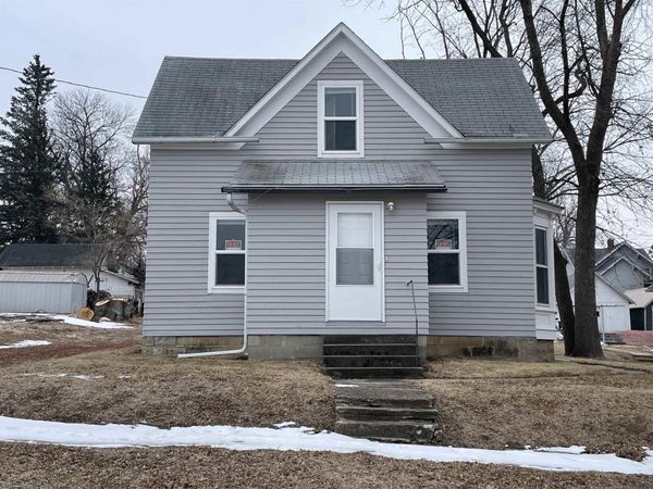 112 Summit St, Pierson, IA 51048