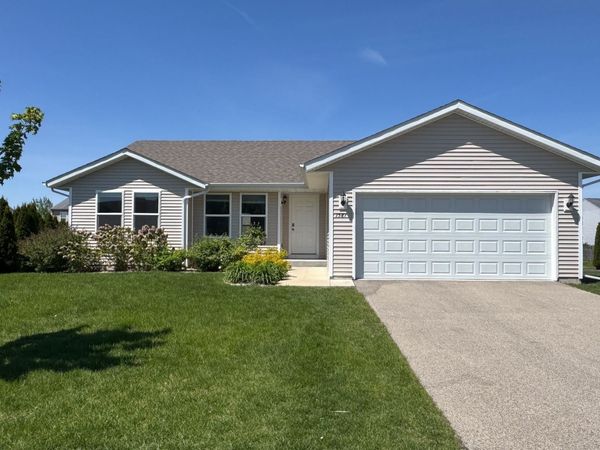 1581 Parkside Drive, BELVIDERE, IL 61008