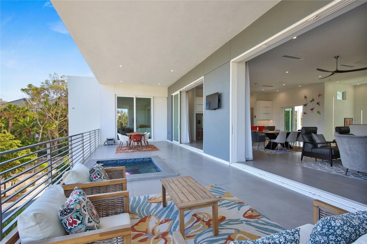 3939 Higel Avenue, Sarasota, FL 34242 Photo