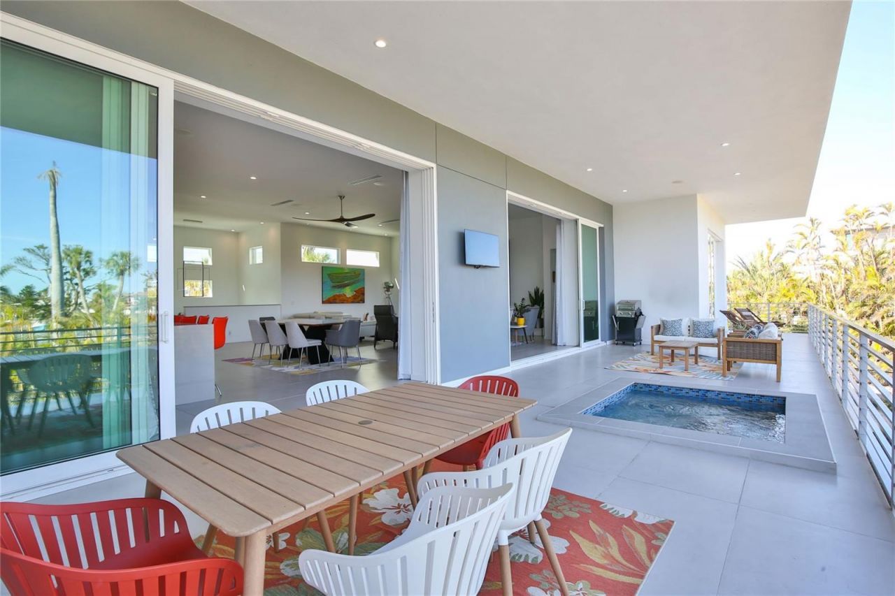 3939 Higel Avenue, Sarasota, FL 34242 Photo