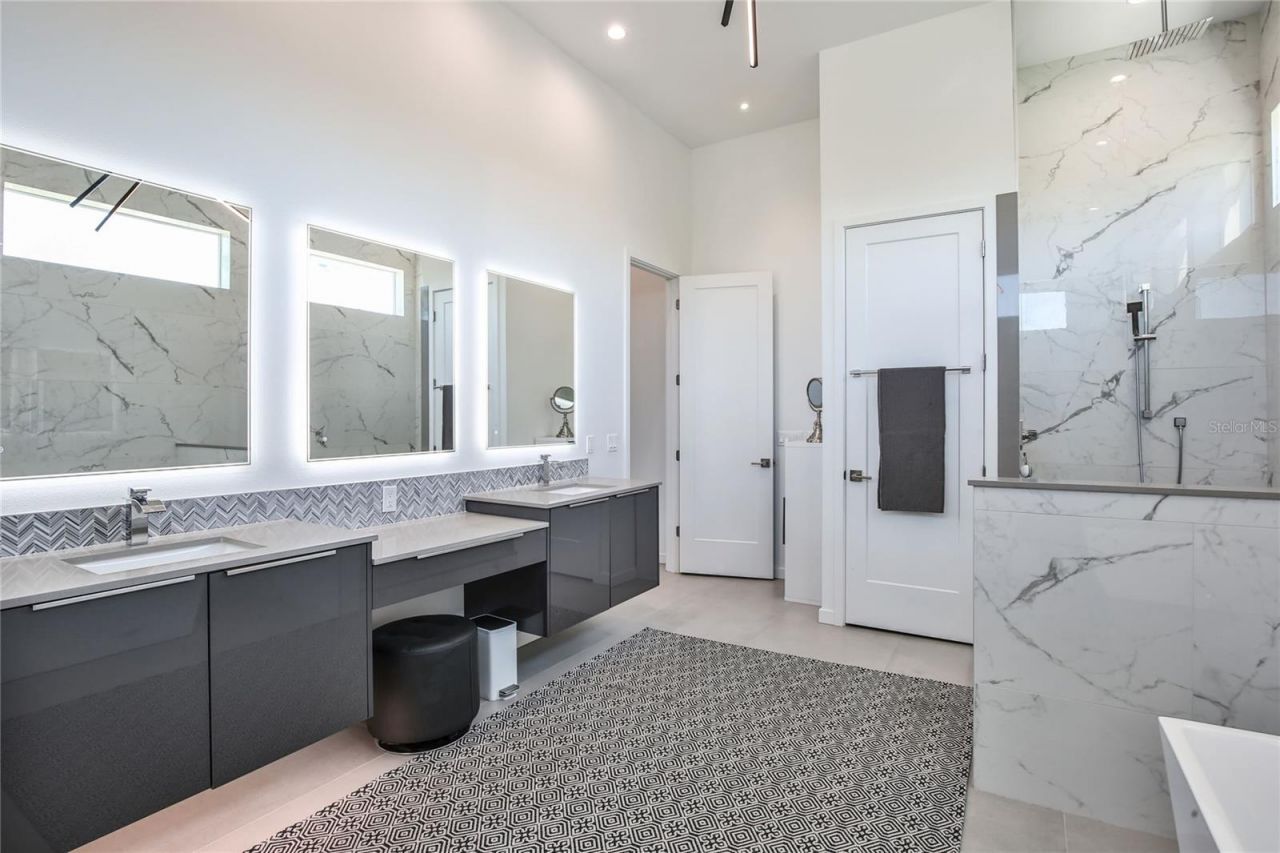 3939 Higel Avenue, Sarasota, FL 34242 Photo
