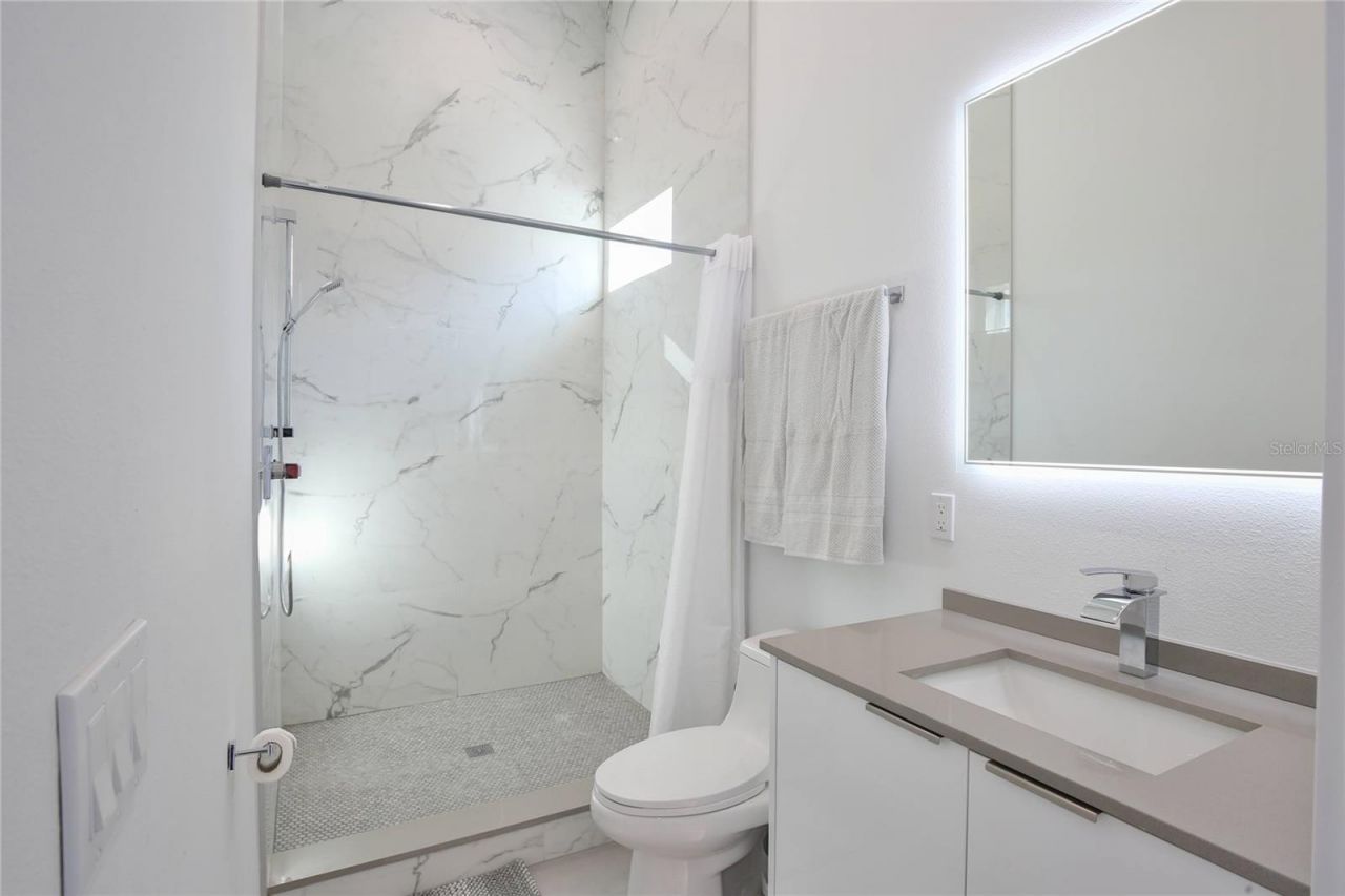 3939 Higel Avenue, Sarasota, FL 34242 Photo