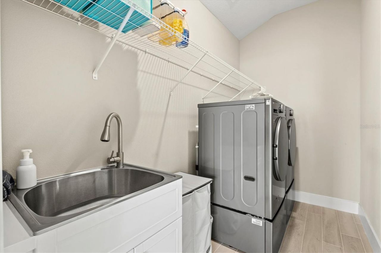 506 Sun Chaser Drive, Nokomis, FL 34275 Photo