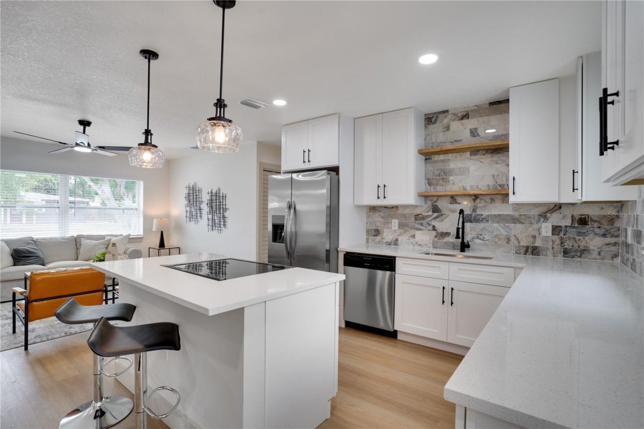 1950 75th Street N, Saint Petersburg, FL 33710 Photo
