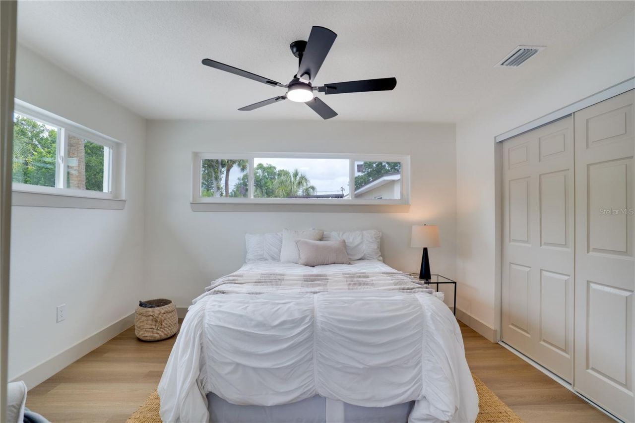 1950 75th Street N, Saint Petersburg, FL 33710 Photo